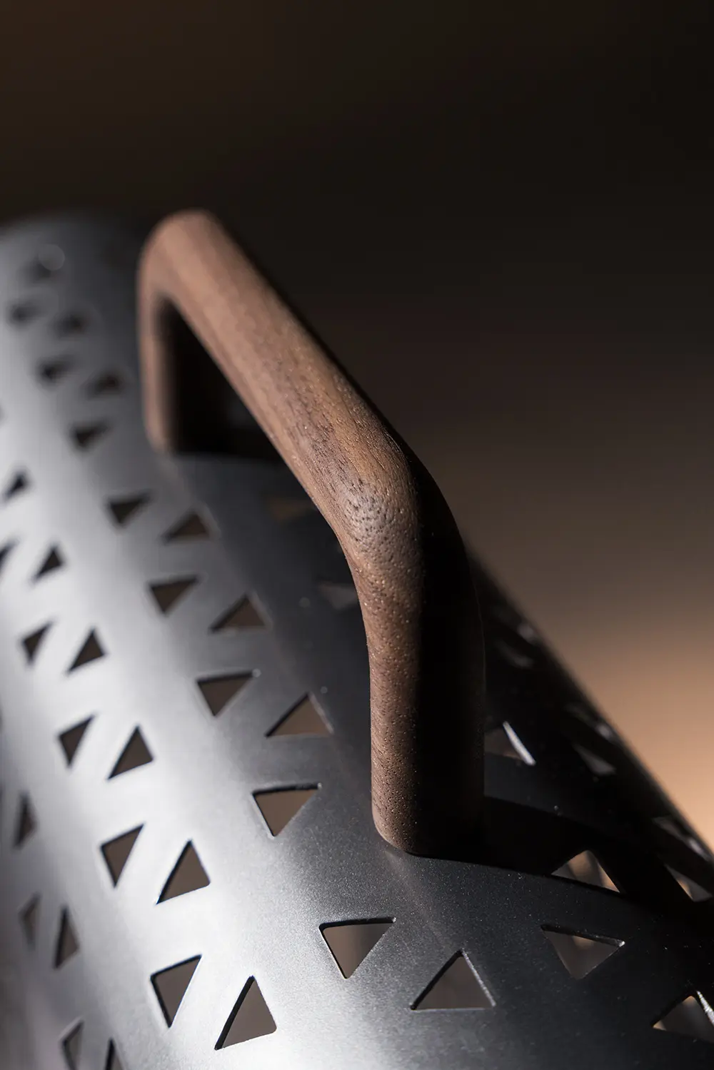 Wood combined with steel, marble, titanium and printed glass: the I'm possible capsule shows how far our multi-material manufacturing can go. -12