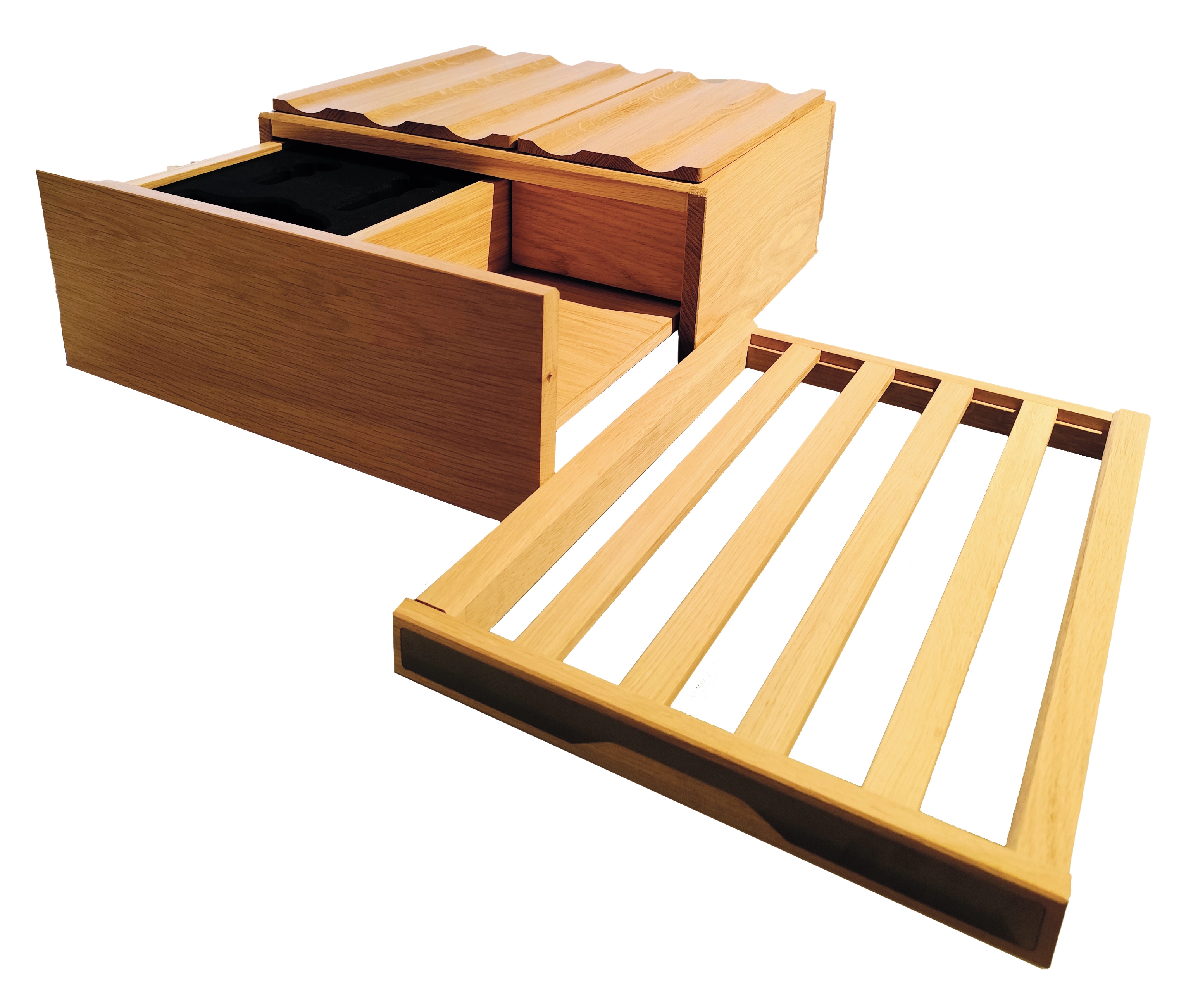 Real OEM and private label projects: cookware handles, cutting boards, knife blocks and gifting, engineered and produced for international brands. -5