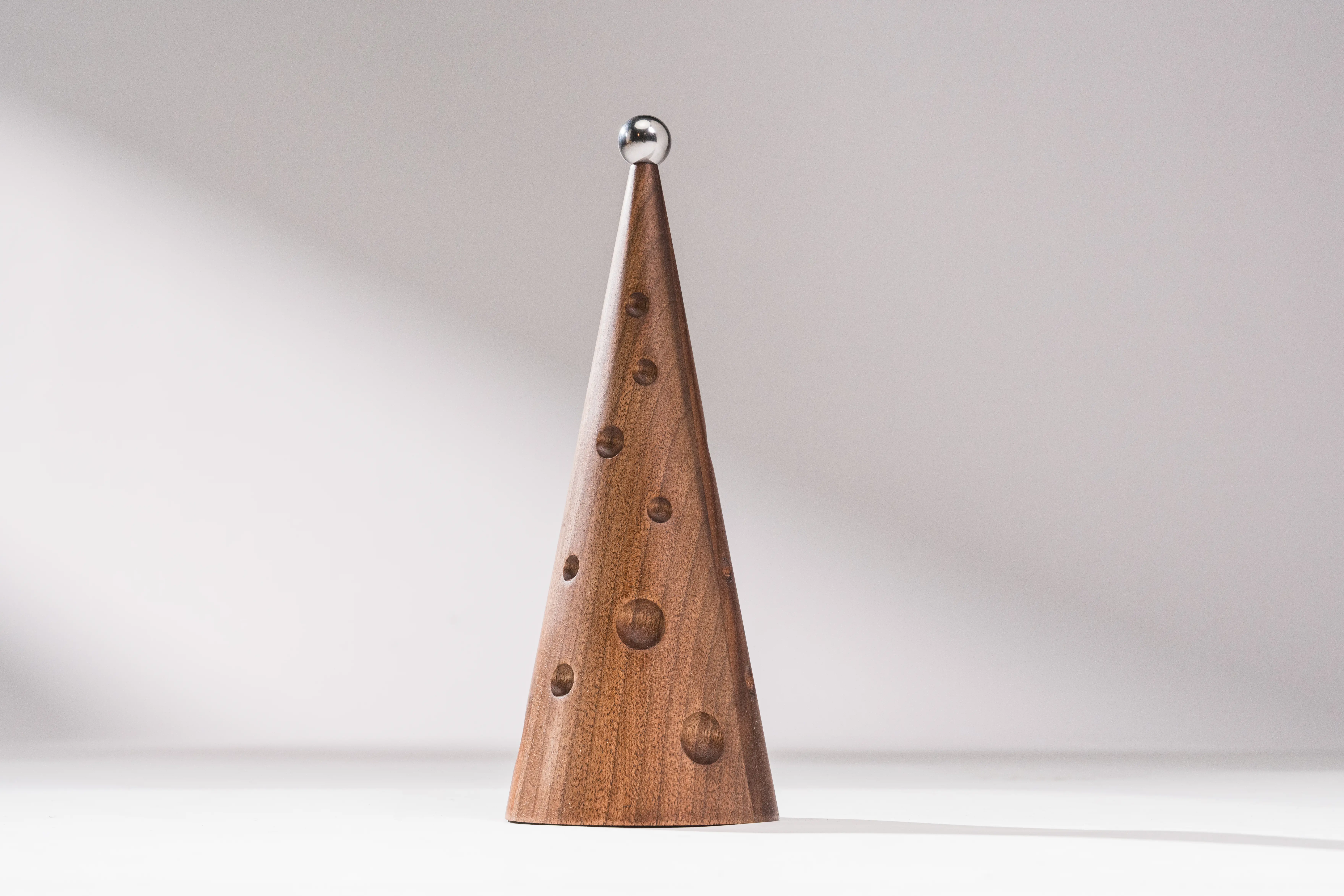 Real OEM and private label projects: cookware handles, cutting boards, knife blocks and gifting, engineered and produced for international brands. -8